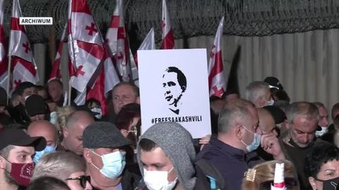 Protest w pobliżu więzienia, gdzie przebywa Saakaszwili
