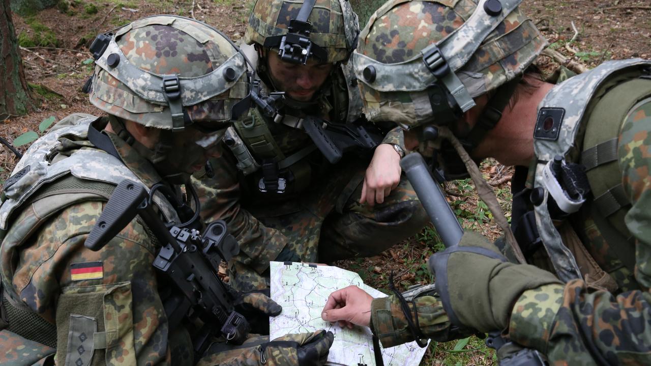 Minister obrony Niemiec: jesteśmy gotowi rozmieścić na Litwie brygadę naszych wojsk