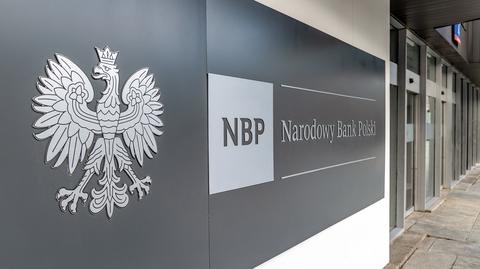 Baner NBP wyjechał na ulice Warszawy