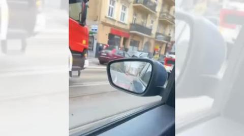 Wypadek w Szczecinie. Kierowca wjechał w przechodniów, a potem zderzył się z innymi autami