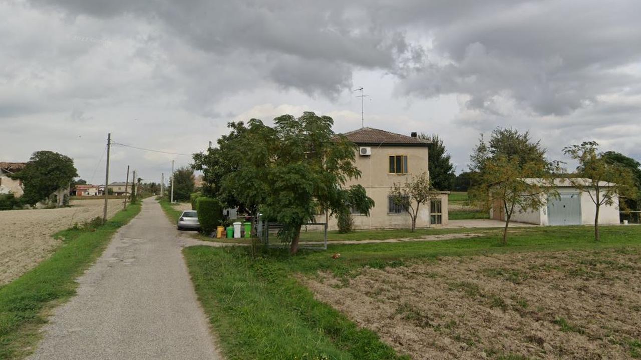 Italia.  Una mujer recibió un disparo en la cabeza en su casa.  Policía: Ha ocurrido un lamentable accidente