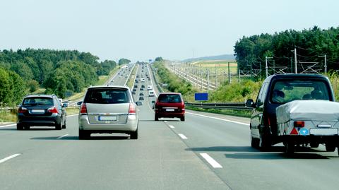 Zakaz aut spalinowych? Dziennikarz TVN Turbo komentuje 