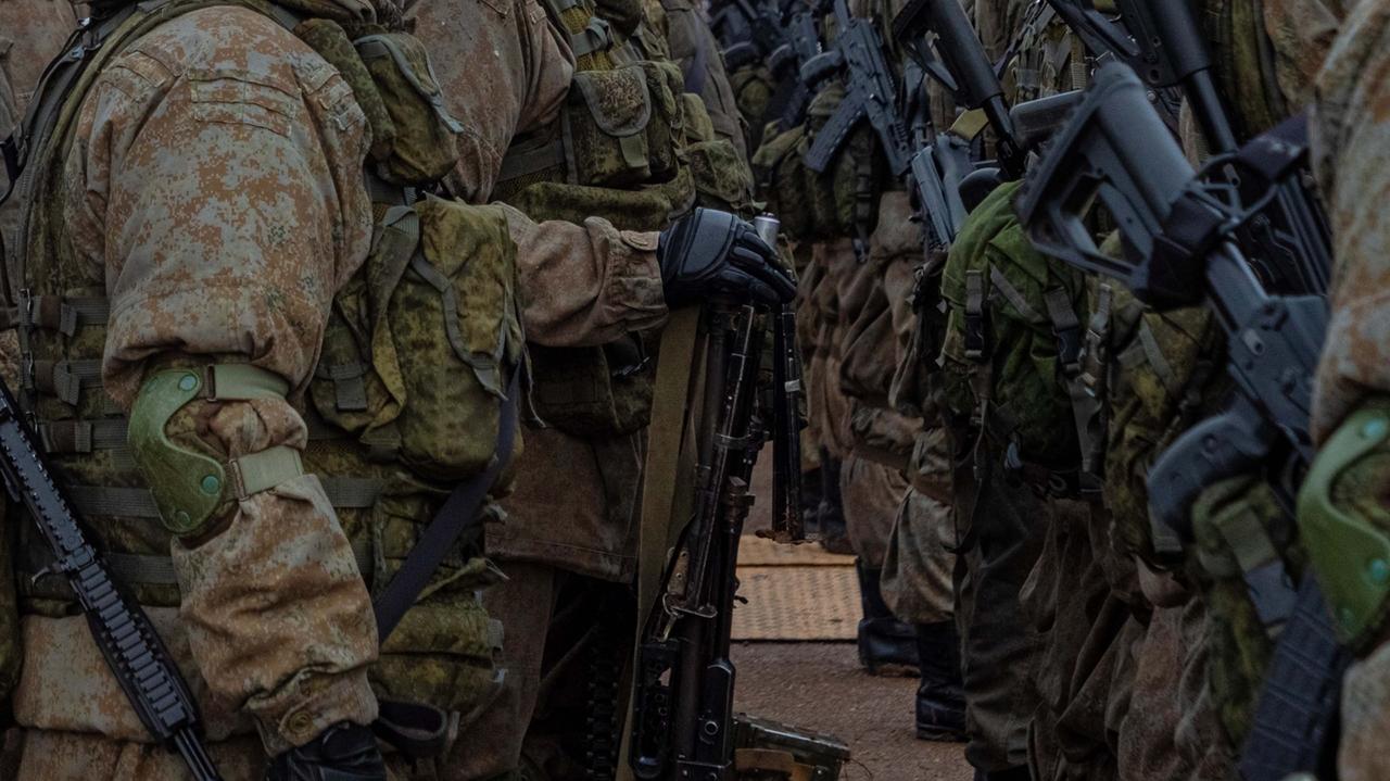 El ataque de Rusia a Ucrania.  Secretario del Consejo de Seguridad y Defensa Nacional de Ucrania, Oleksiy Danilov: el FSB disfraza a los soldados bielorrusos con el uniforme del ejército ruso