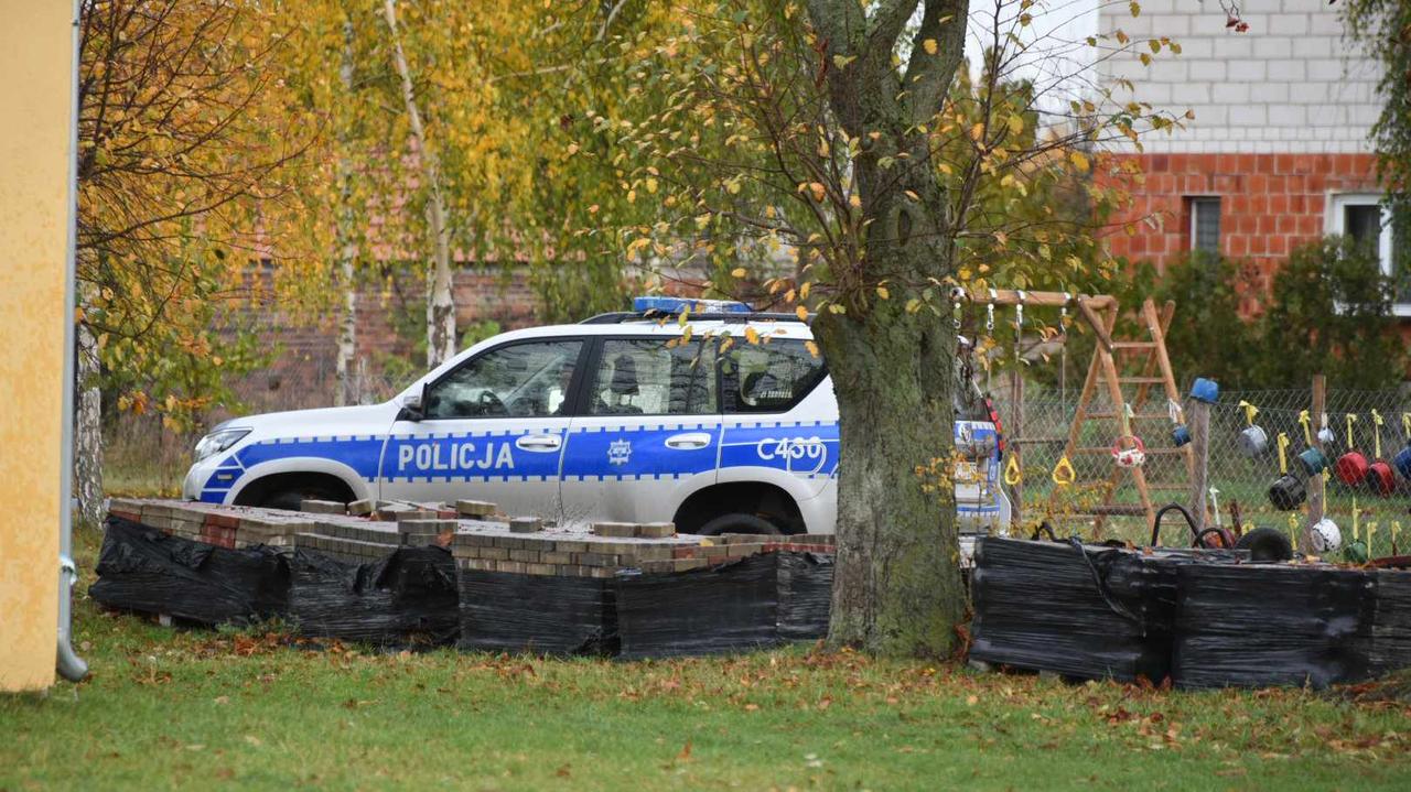 Zlecił Rosjaninowi podpalenie zwierząt i włamanie do domu byłej żony. 