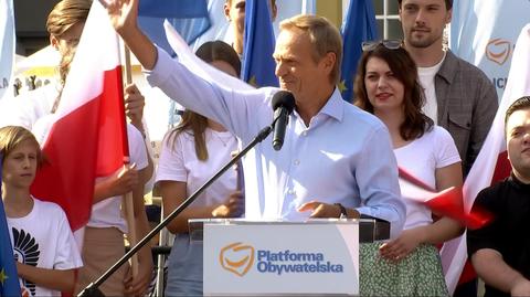 Donald Tusk speaks at a rally in Gdańsk