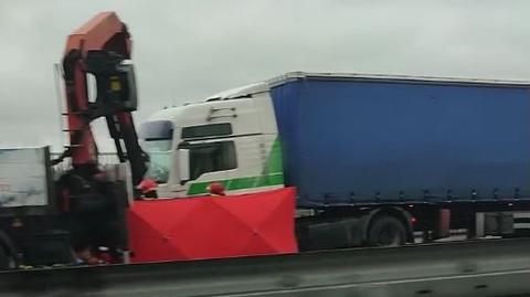 Kierowca przygnieciony przez kabinę ciężarówki na A2