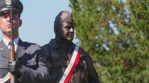 Prezydent odsłonił pomnik gen. Błasika 