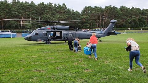 Lądowanie policyjnego śmigłowca przy szpitalu we Wrocławiu
