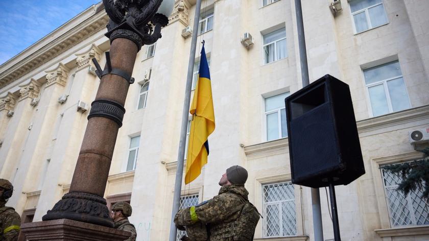 Ukraińscy żołnierze są w Chersoniu. Mieszkańcy nie kryją emocji   
