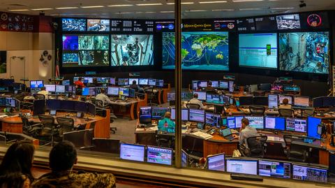Astronauci przygotowują się do misji SpaceX DM-2