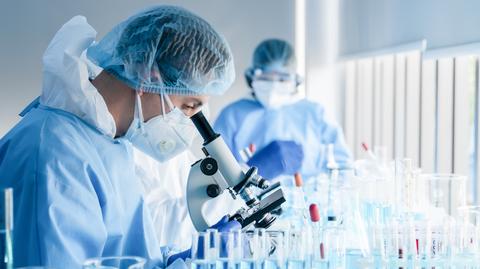 leki laboratorium shutterstock_1726134715