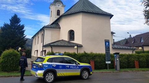Policja poszukuje sprawców kradzieży kielicha i relikwiarza z kościoła w Brennej