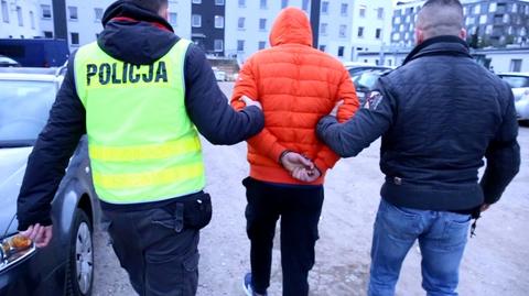 Lublin. Policja zatrzymała 27-latka, który był poszukiwany między innymi za kradzieże aut, którymi rozwoził pizzę