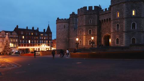 Zamek Windsor na przedmieściach Londynu 
