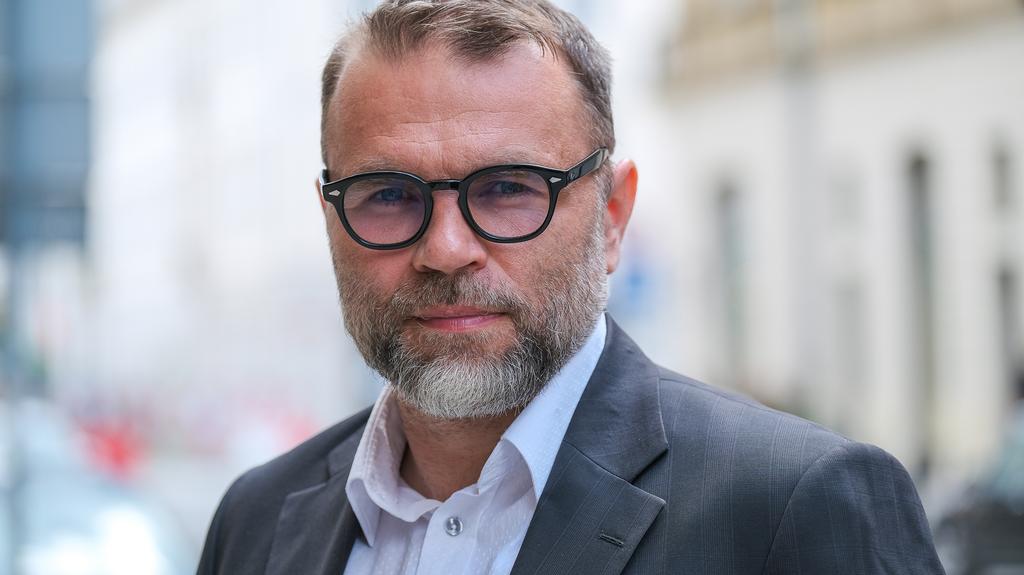 Jacek Bartosiak 