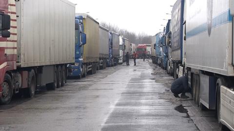 Przy granicy z Ukrainą trwa protest. Przewoźnicy nawet go zaostrzyli 
