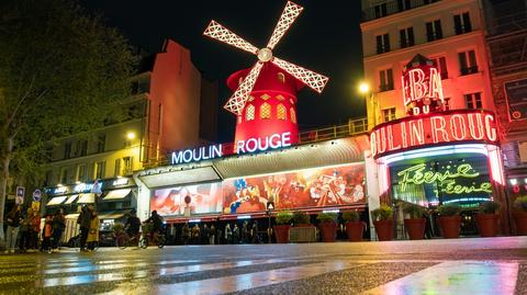 Kabaret Moulin Rouge. Wideo archiwalne