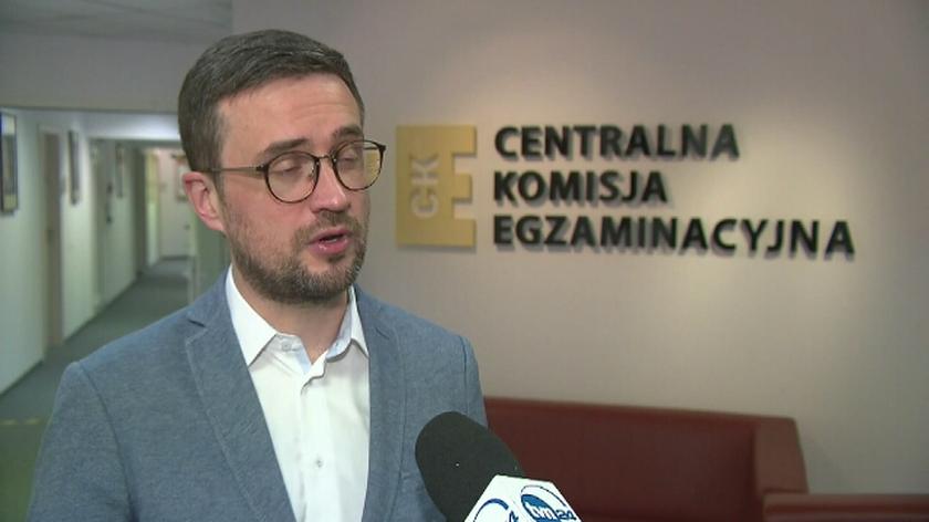 Dyrektor CKE Marcin Smolik o kłopotach z przeprowadzeniem matur 