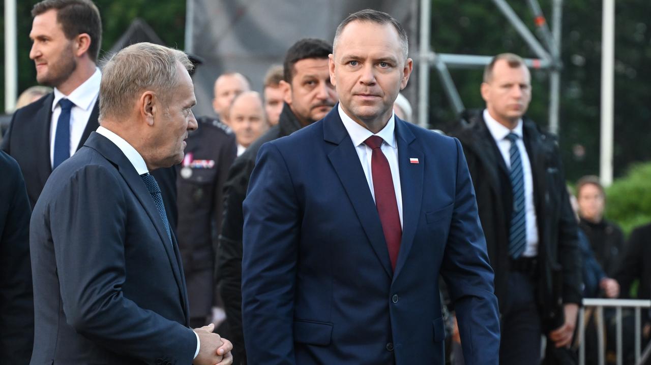 Donald Tusk i Karol Nawrocki reagują po ataku w klasztorze w Jarosławiu