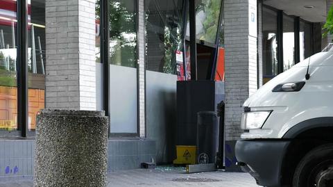 Mężczyzna w Radomiu przejechał przez sklep skradzionym autem