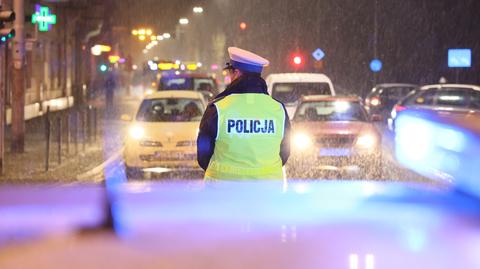 policja drogowka shutterstock_2202886531