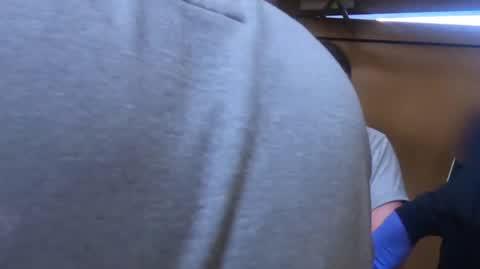 Seryjny podpalacz trafił do aresztu. Zniszczył sześć samochodów (wideo bez dźwięku)