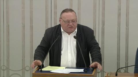 Czerwiński podczas senackiej debaty nad uchwałą