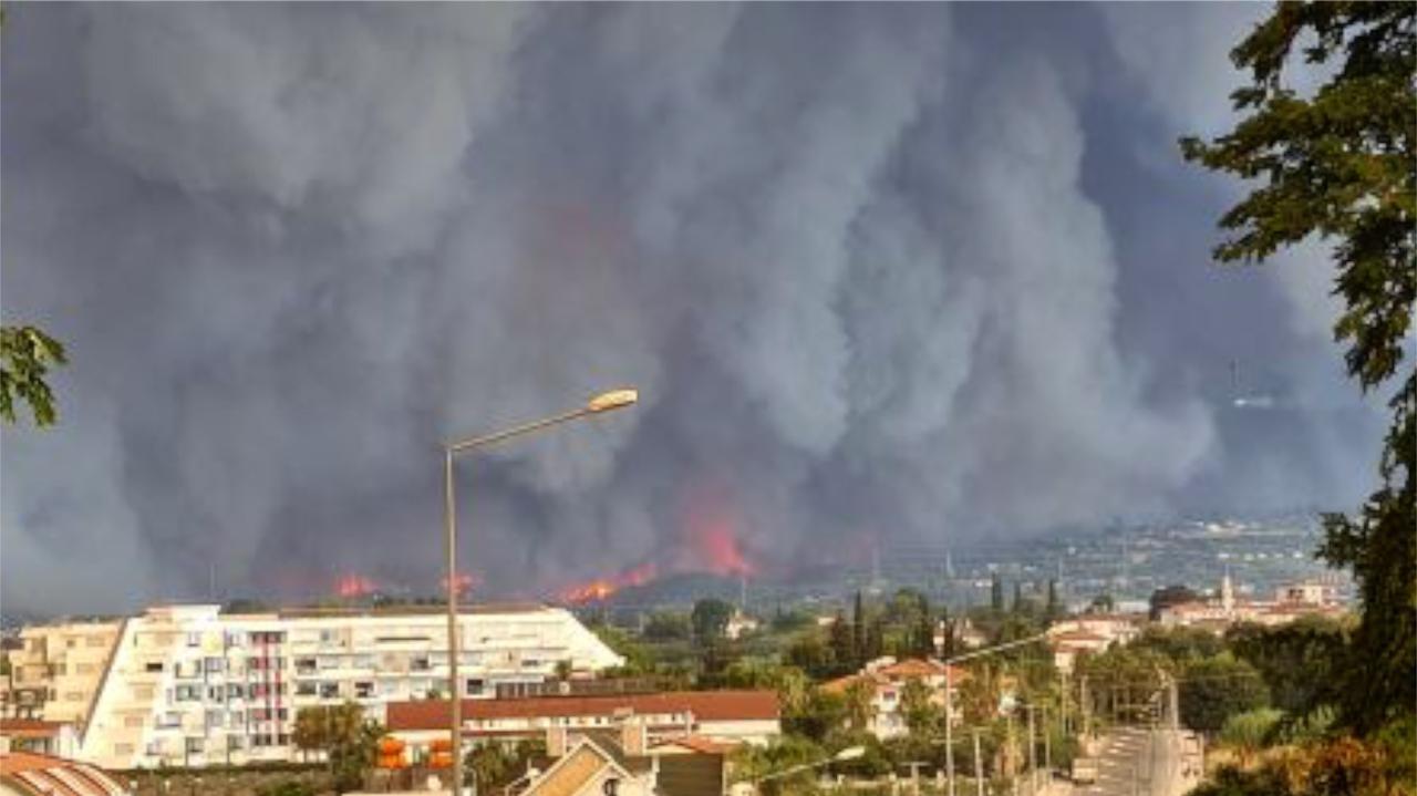 Pavo.  Incendios cerca de la ciudad de Manavgat.  Informes de turistas polacos