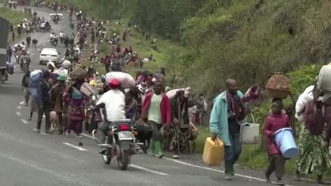 Tysiące osób zostało przesiedlonych z powodu starć we wschodniej części Demokratycznej Republiki Konga (nagrania z okolic Kibumby z maja 2022 roku)