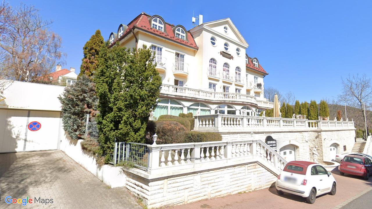 Media: syn powiązanego z Kremlem oligarchy kupił luksusową willę w Budapeszcie