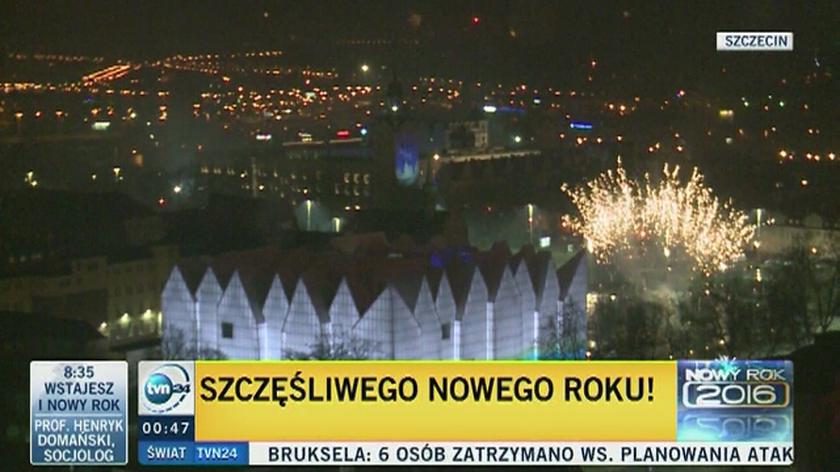 Pokaz sztucznych ogni w niektórych miastach Polski