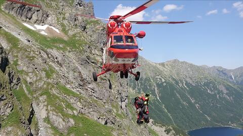 Seria akcji ratunkowych TOPR, w Tatrach tłumy turystów (materiał z 10.07.2023)