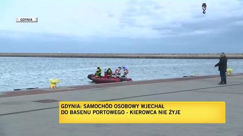 Dźwig wydobędzie samochód, który wjechał do kanału portowego w Gdyni