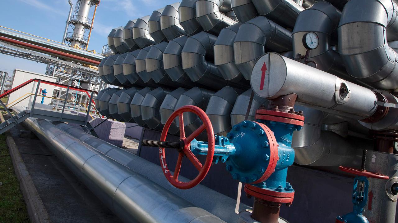 Węgry wstrzymują dostawy paliwa na Ukrainę