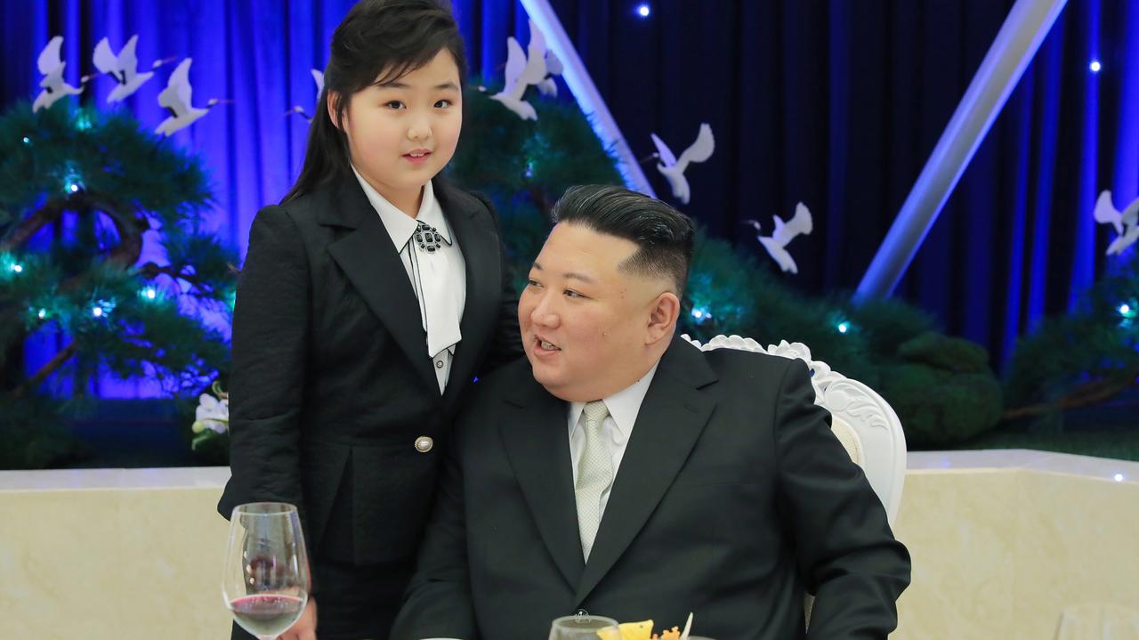 Korea Północna Kim Dzong Un Pokazał Się Z Córką Na Bankiecie Z Okazji Rocznicy Sił Zbrojnych 6425