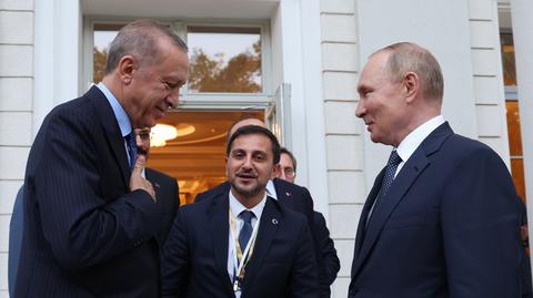 Erdogan i Putin spotkali się w Soczi (materiał z 06.08.2022)