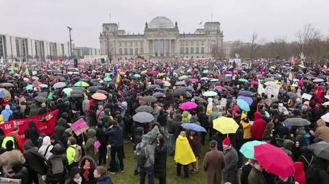 Niemcy manifestują przeciwko skrajnej prawicy. Protest w Berlinie