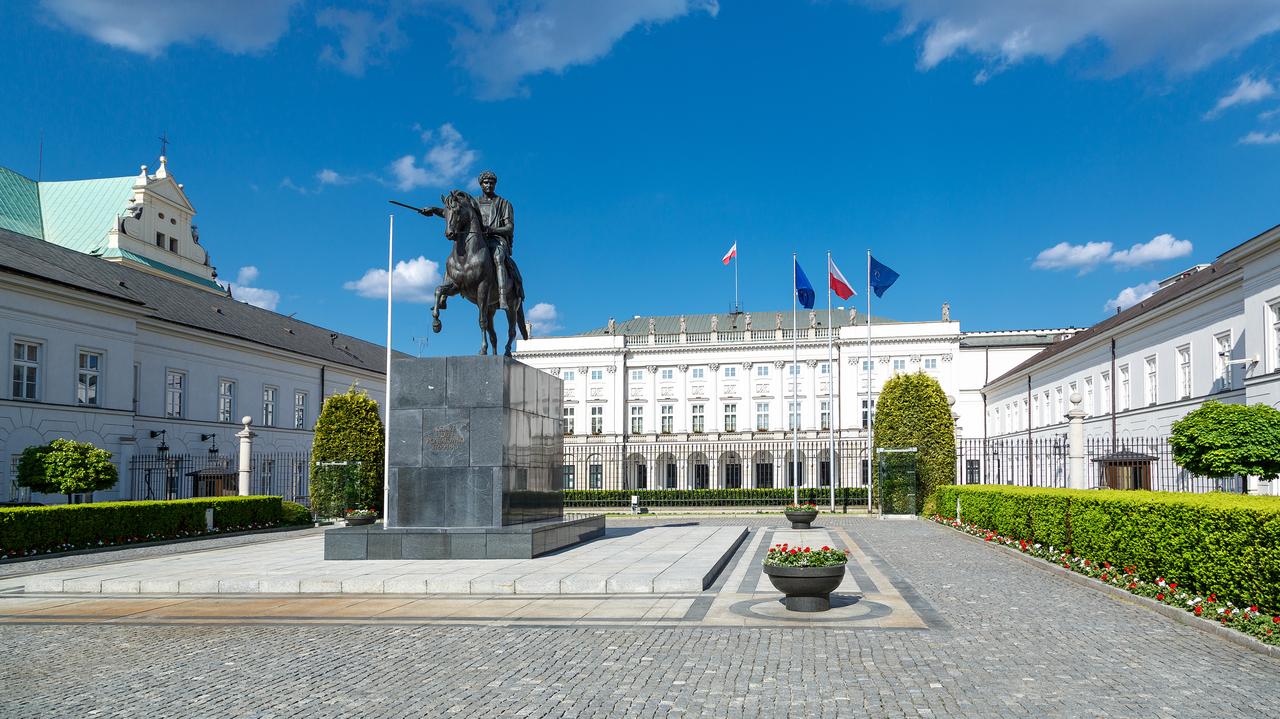 Nowy sondaż prezydencki. Przewaga maleje