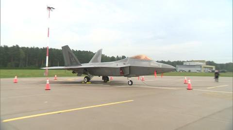 Wspólne ćwiczenia pilotów amerykańskich F-22 Raptor i polskich F-16. Pilnują wschodniej flanki NATO (wideo z 23 sierpnia)