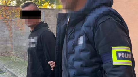 Znalazła za wycieraczką kartkę, że jej mieszkanie spłonie. Policja zatrzymała 26-latka