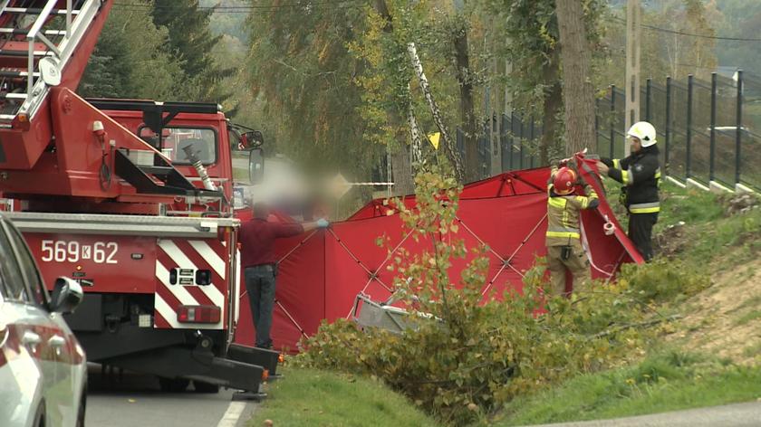Dwóch strażaków ochotników spadło z wysokości siedmiu metrów. Jeden z mężczyzn nie żyje