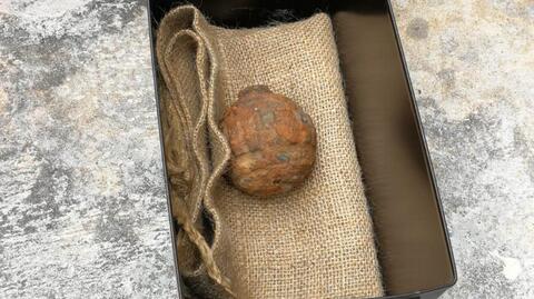 Pordzewiały granat znaleziono w partii ziemniaków z Francji