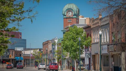 shutterstock_1967614177