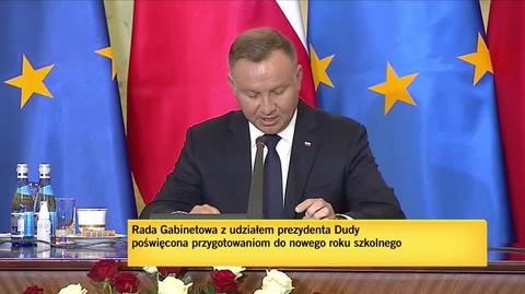 Rada Gabinetowa z udziałem prezydenta Dudy poświęcona przygotowaniom do nowego roku szkolnego 