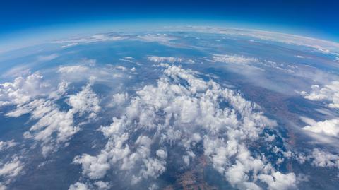 Rośnie średnia globalna temperatura na Ziemi i emisje gazów cieplarnianych 