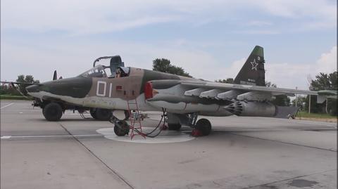 Rosyjskie Su-25 w bazie Kant