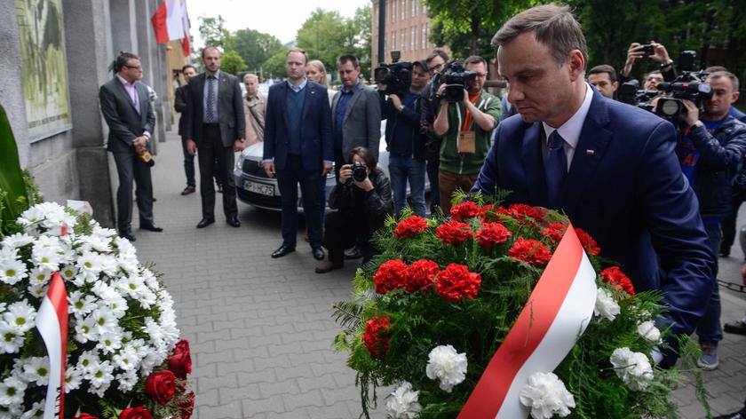 Andrzej Duda złożył kwiaty pod pomnikiem pomordowanych w PRL