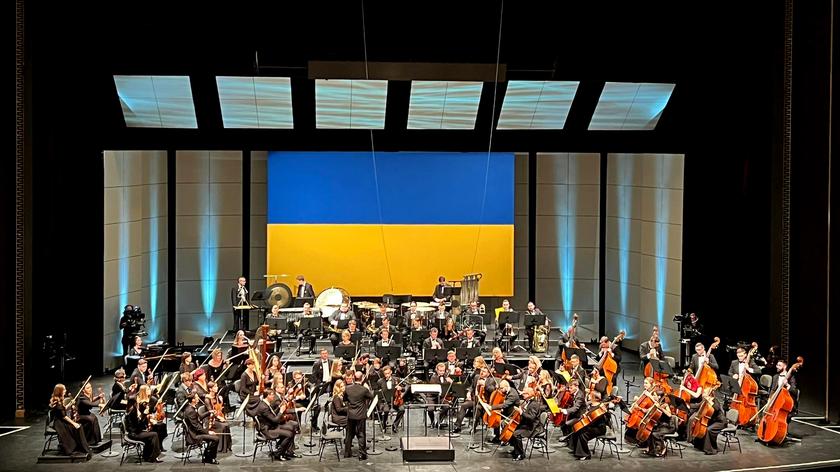 Ukrainian Freedom Orchestra - minuta ciszy dla ofiar wojny w Ukrainie