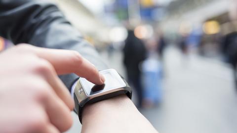 Jak traktować smartwatcha w czasie jazdy?