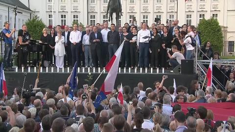 Kompozytor Zbigniew Preisner zadedykował protestującym śpiewany wiersz o nadziei i odwadze